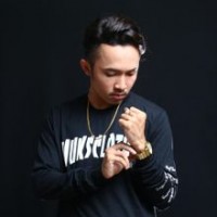 Eizy - Sejenak
