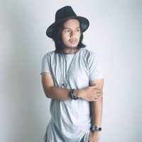 Bay Kuncoro Aji - Sempurna Di Mataku