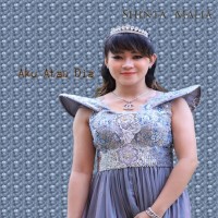 Shinta Malia - Aku Atau Dia